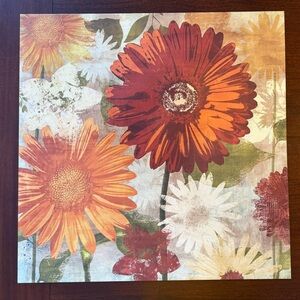 Que canvas with red, orange and gold flowers